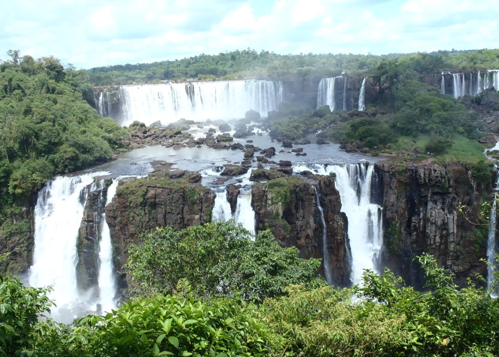 Wodospady Iguazu, jeden z siedmiu naturalnych cudów świata, fot. Elien Gysen